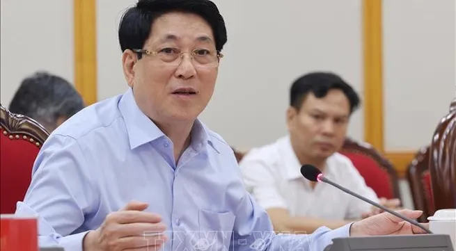 Politburo discusses preparations for Cao Bang, Hue Party Congresses
