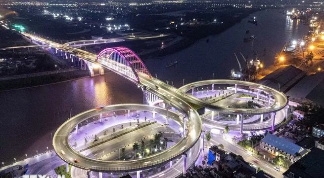 Australian expert highlights Vietnam’s 80-year journey of resilience, global integration