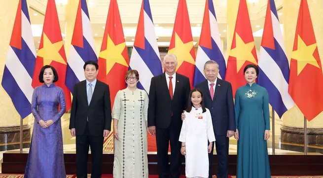 Party General Secretary, State President co-host banquet in honour of top Cuban leader