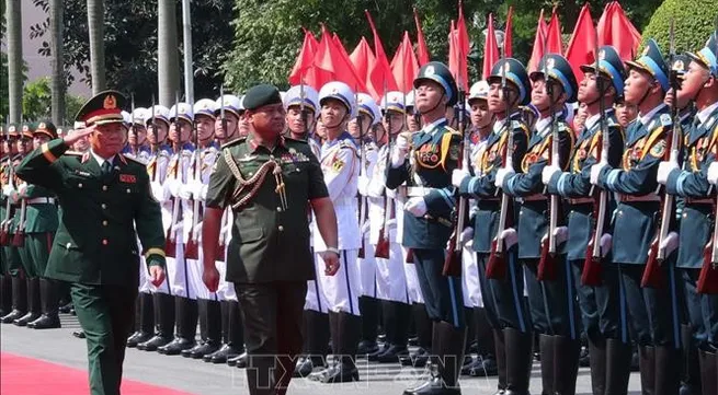 Vietnam, Brunei bolster defence ties