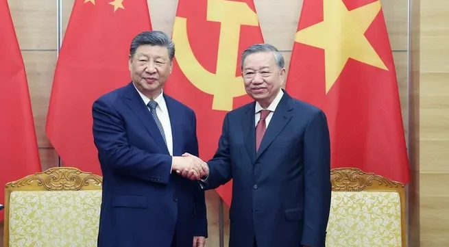 Vietnamese leaders extend congratulations on China’s 76th National Day