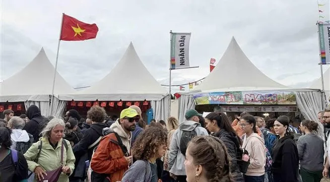 Nhan dan newspaper celebrates solidarity, progress at French festival