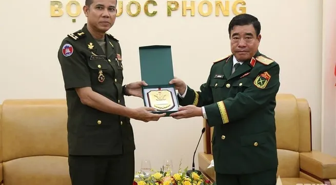 Viet Nam, Cambodia strengthen defence cooperation