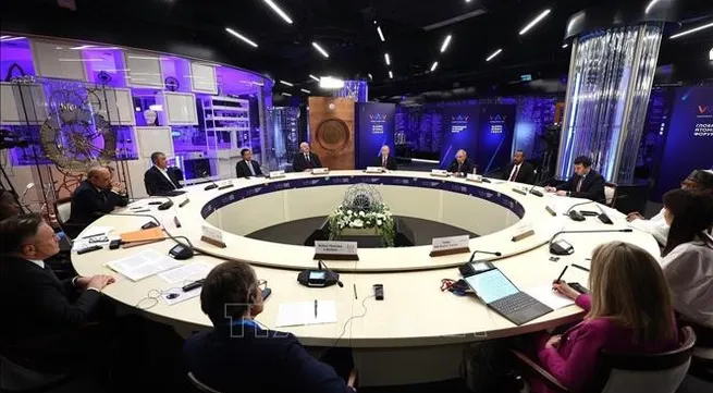 Vietnam attends inaugural World Atomic Week in Moscow