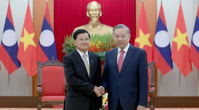 Party General Secretary hosts top Lao leader