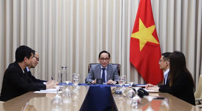 Acting FM holds phone talks with UK Foreign Secretary