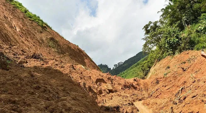 Traffic expected to resume by Oct.7 night at flood-blocked points nationwide