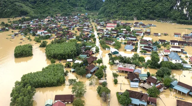 Swift support flood relief in Hue and Da Nang