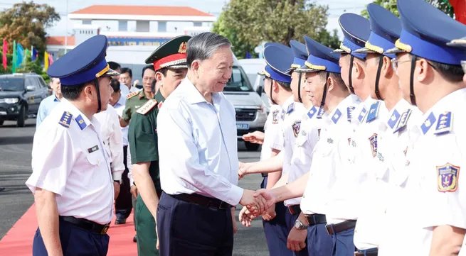 Vietnam Coast Guard must be an elite, streamlined and strong force: Party General Secretary