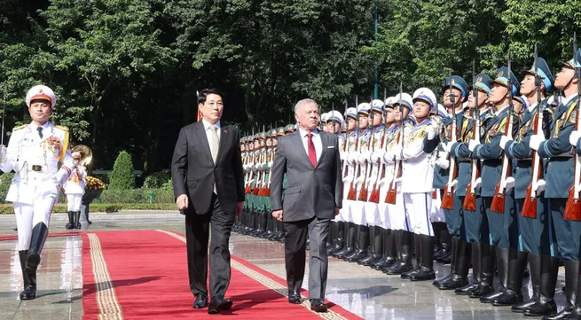 State President hosts welcome ceremony for Jordanian King