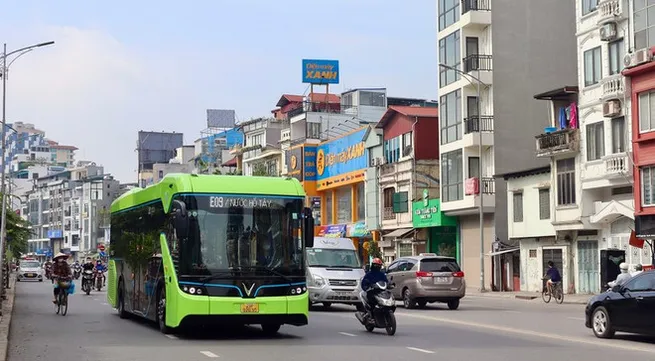 Hanoi accelerates shift to green buses, targets 100% by 2030