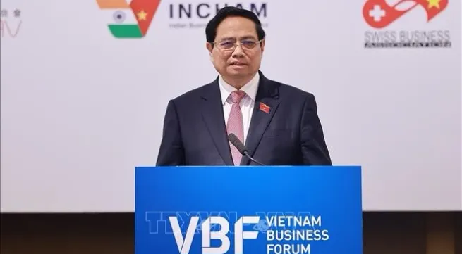 PM spotlights solidarity, cooperation, dialogue at annual business forum