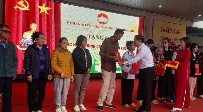 Ha Noi supports voluntary social insurance and health insurance payments for policy beneficiaries