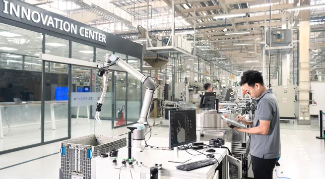 Advances digitalization through AI upskilling programs