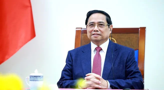 Vietnamese, Singaporean PMs discuss bilateral ties, regional issues in phone talks