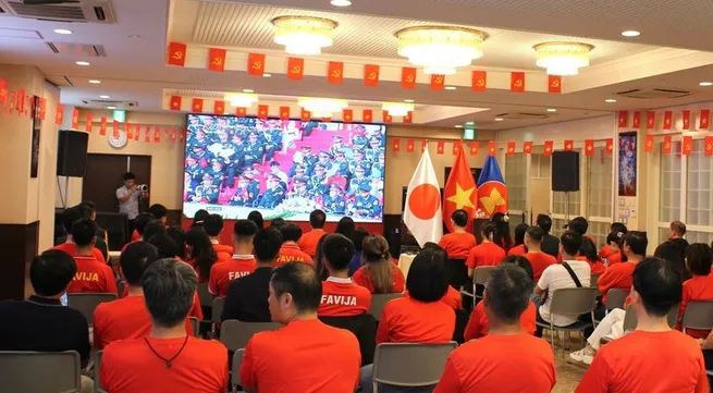 Overseas Vietnamese contribute intellect, experience to national development