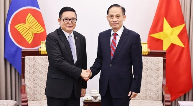 Foreign Minister receives ASEAN Secretary-General