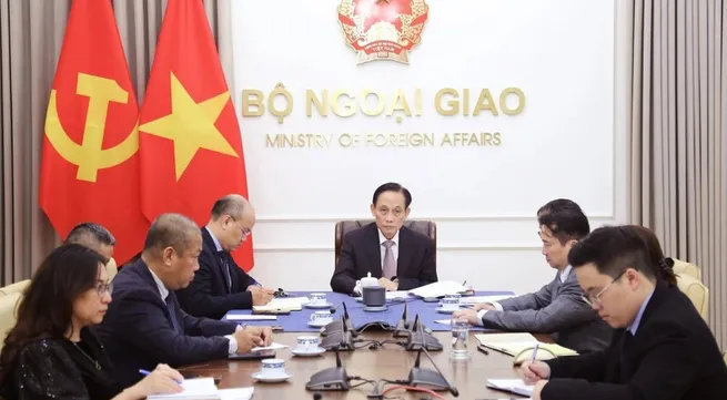 Foreign Minister holds phone talks with Venezuelan counterpart