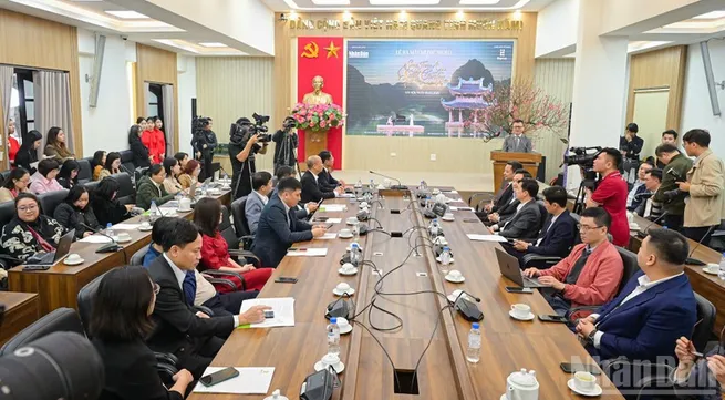 World-renowned music duo films tourism-promoting MV in Vietnam