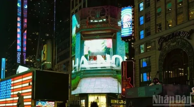 Images of Viet Nam shine at Times Square