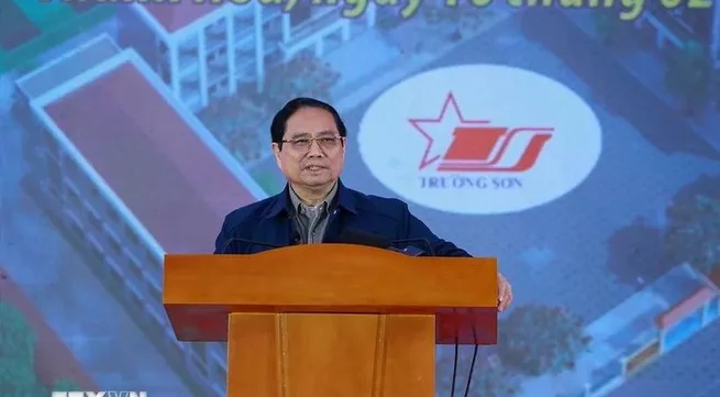PM launches construction of inter-level school, hands out Tet gifts in Thanh Hoa