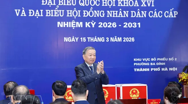 Party General Secretary casts ballot in Hanoi's Ba Dinh ward