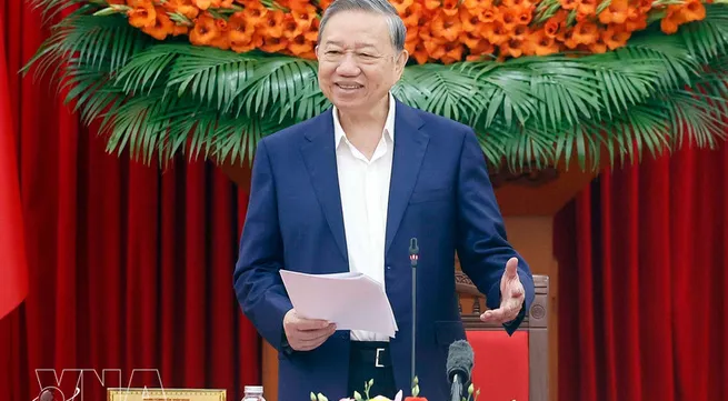 Party chief requests theoretical, practical foundations for strategic decisions in new phase