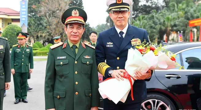 Chinese defence minister visits Commando Brigade 113