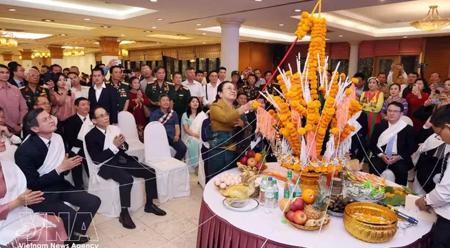Lao traditional New Year Bunpimay celebrated in Hanoi