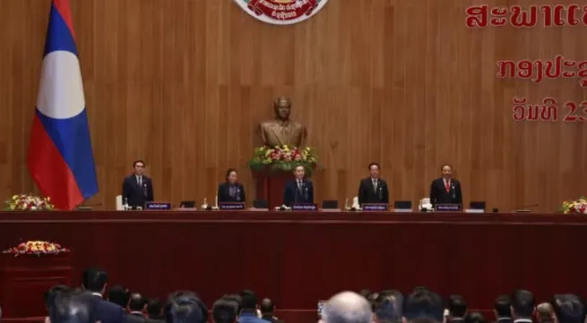 Laos pushes rail link with Vietnam