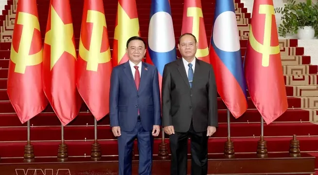 Vietnam, Laos strike new cooperation documents to further enhance ties