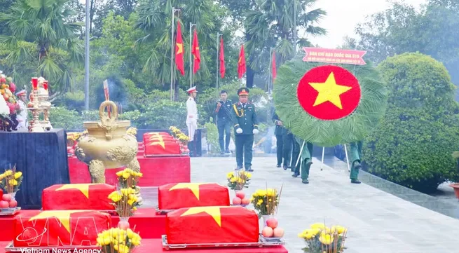 Nghe An repatriates remains of 72 volunteer soldiers, experts from Laos