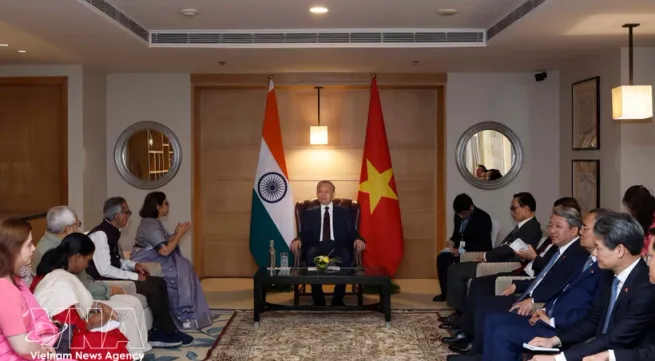 Top Vietnamese leader receives President of India-Vietnam Friendship Association