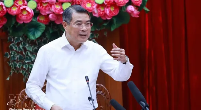 PM urges Vinh Long to renovate development mindset for double-digit growth