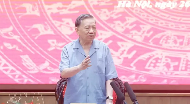 Top leader urges Hanoi to accelerate reforms, innovation for stronger development