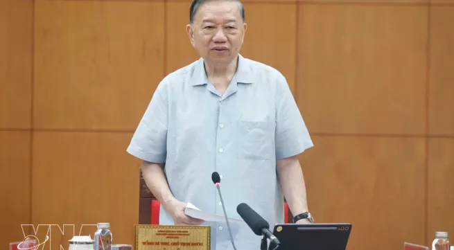 Top leader calls for strategic quantum technology development plan