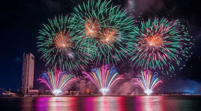 Da Nang International Fireworks Festival adds over 2,000 seats as demand soars