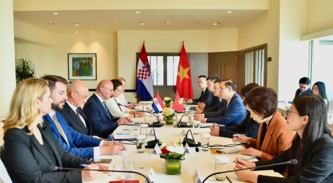 Vietnam always treasures bilateral relations with Croatia: FM