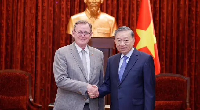 Top Vietnamese leader receives German Bundestag Vice President