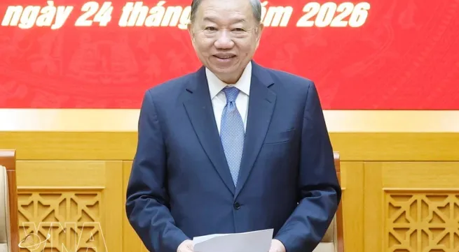 Top leader askes for building modern army based on science, technology