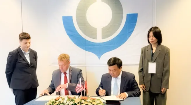 Vietnam, US sign MoU for real-time customs data exchange