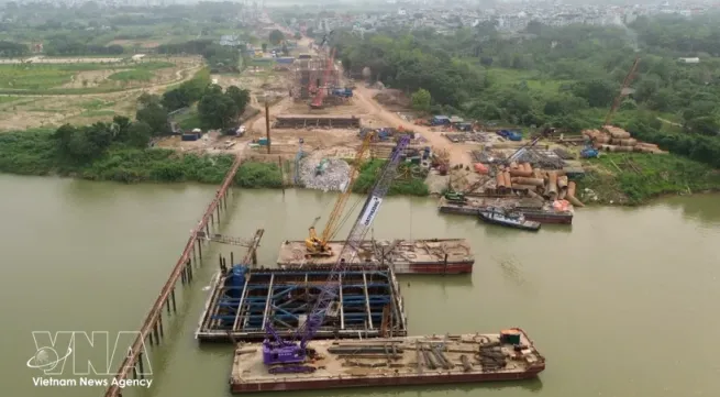 Many Red River bridge projects race to finish before APEC 2027