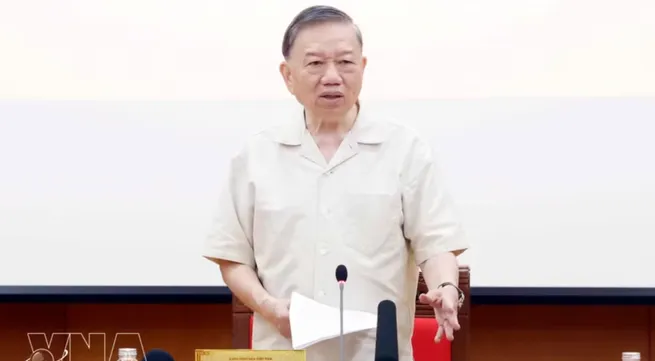 Top leader urges three major overhauls to reshape socialist culture in new era