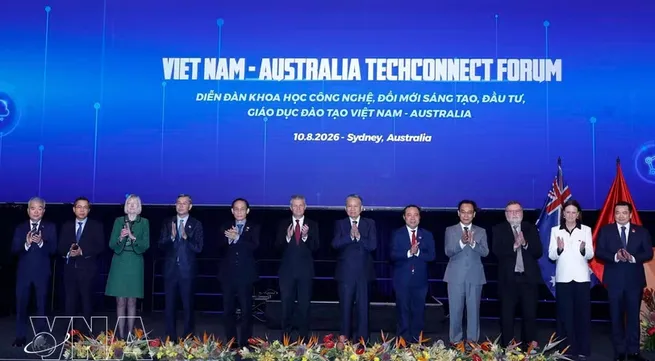 Vietnam, Australia should develop more strategic new-style partnership in science, technology, innovation: Top leader