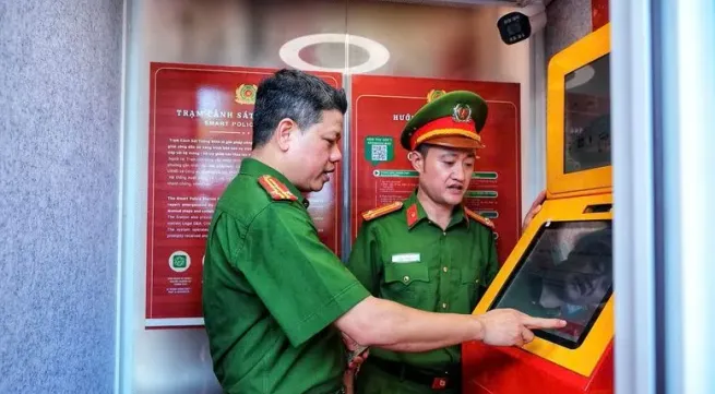 Hanoi pilots smart police station