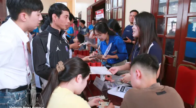 Draft law eases rules for overseas labour services