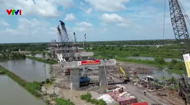 Ca Mau- Dat Mui expressway construction gains pace