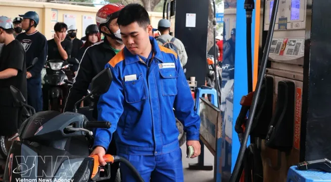 Petrol prices cut from 15:00 on August 13