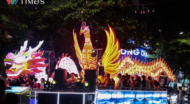 Giant lanterns to light up Tuyen Quang province