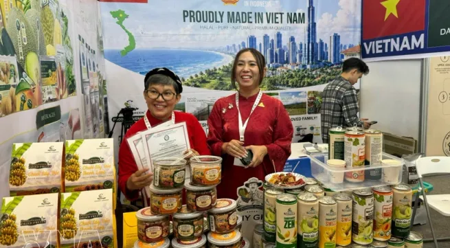 Vietnam showcases diverse halal products at Indonesia trade fair